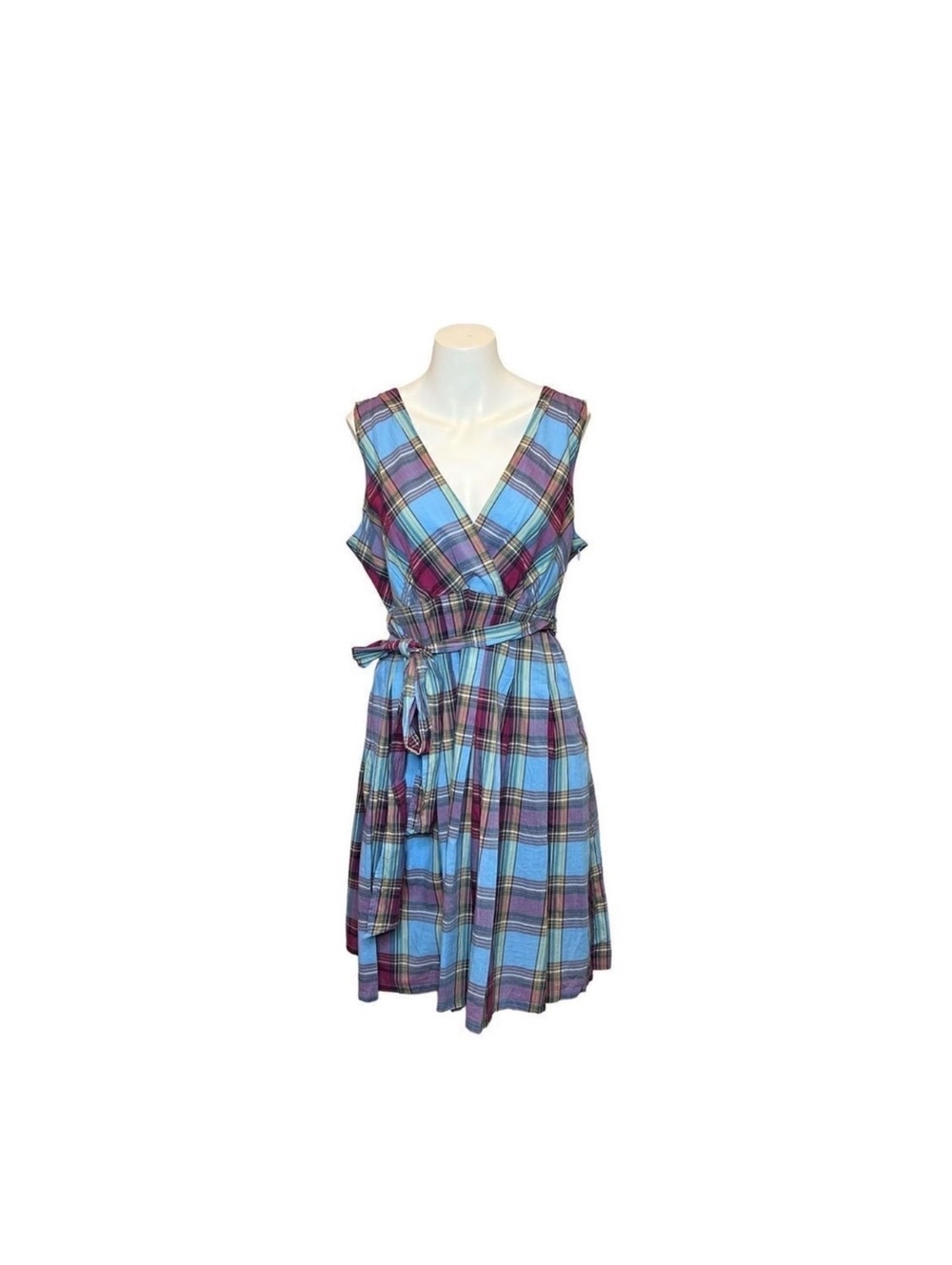 Bass sleeveless, blue and purple plaid dress with tie belt size 12